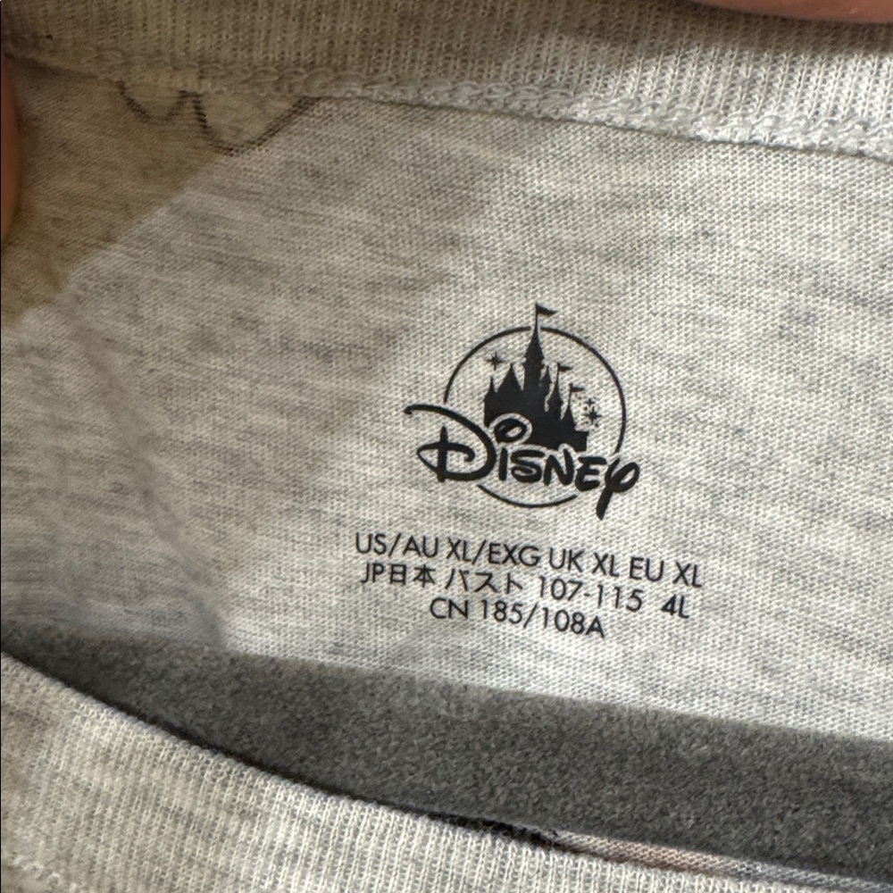 Grey Disney Short Sleeve Crew Neck I Love Mickey Mouse Heart Hands Shirt XL NWT - Picture 3 of 7